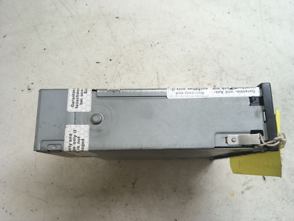 AUDI A6 C6 4F (2005 > 2011) 6 DISC CD CHANGER MODULE 4E0035110A