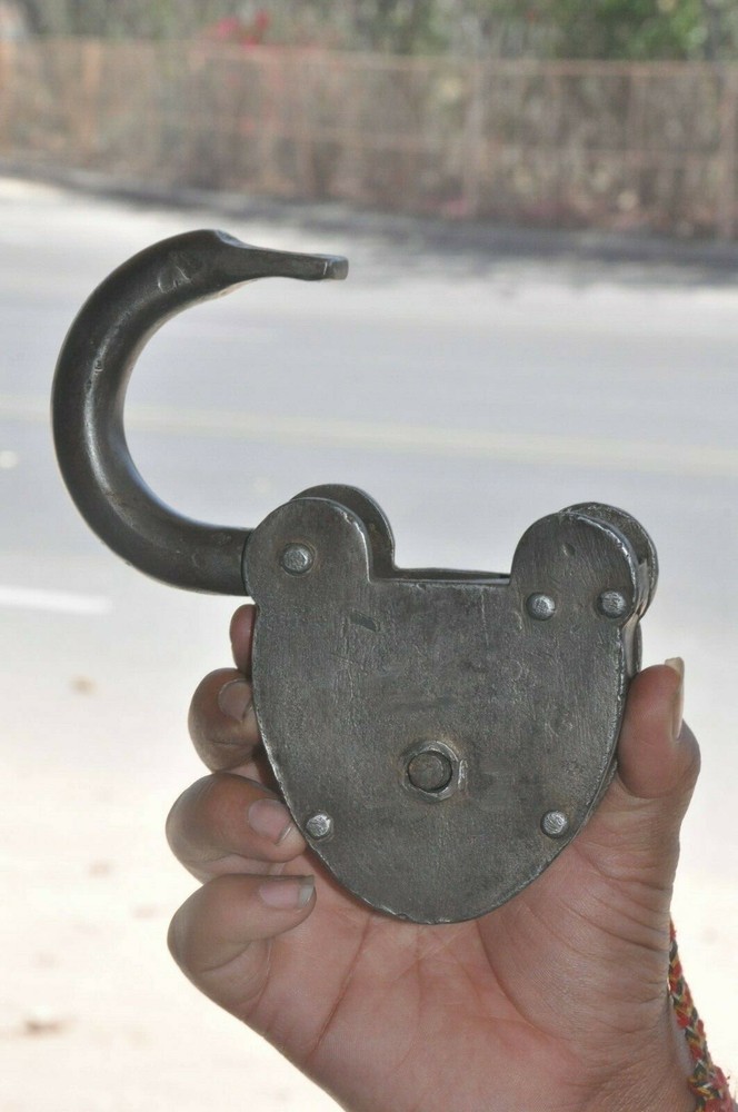 Vintage Iron Solid Handcrafted Fine Quality Brass Fitted Padlock