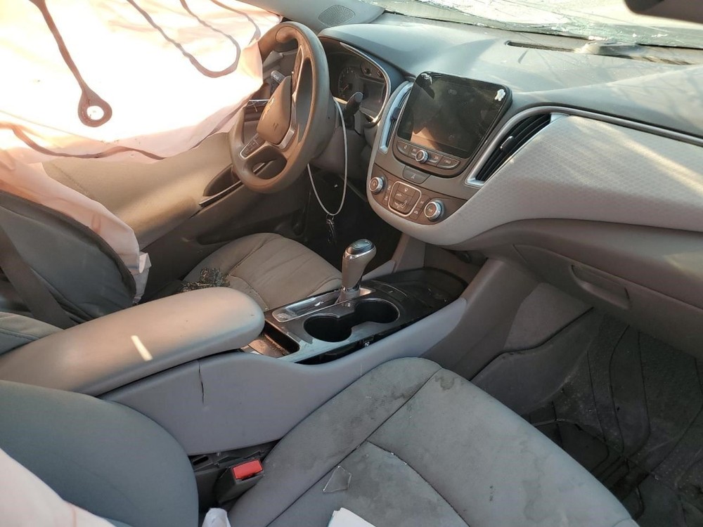 2019 CHEVROLET MALIBU Air Shutter
