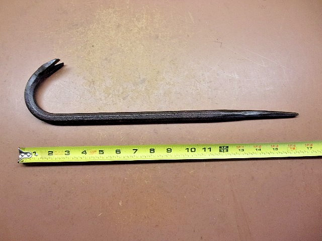 Vintage Unbranded Modified Crow Bar/Nail Puller Tool w/Pointed Alignment End