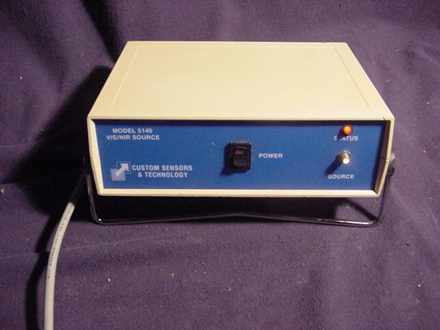 Make Offer CUSTOM SENSORS TECHNOLOGY Model 5140 VIS/NIR VIS NIR Light SOURCE