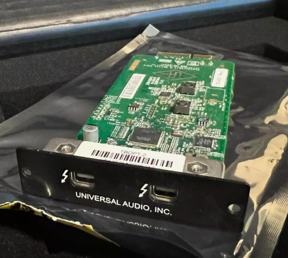 UAD Universal Audio Thunderbolt 2 Option Card for Apollo Firewire interface