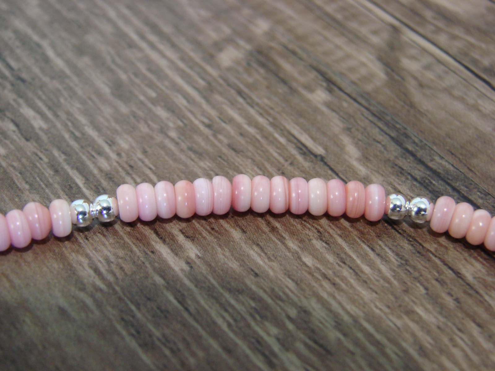 Native American 18" Sterling Silver & Pink Conch Necklace by Joe