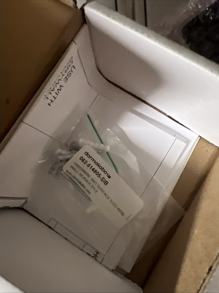 Dormakaba COMM-SRK-RNSC2 Surface Mount Reader with BLE 0L-SRKRNSC2
