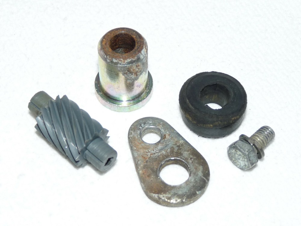 Vespa Cosa Mounting Bracket Worm for Speedometer Steering Column Speedometer Piaggio