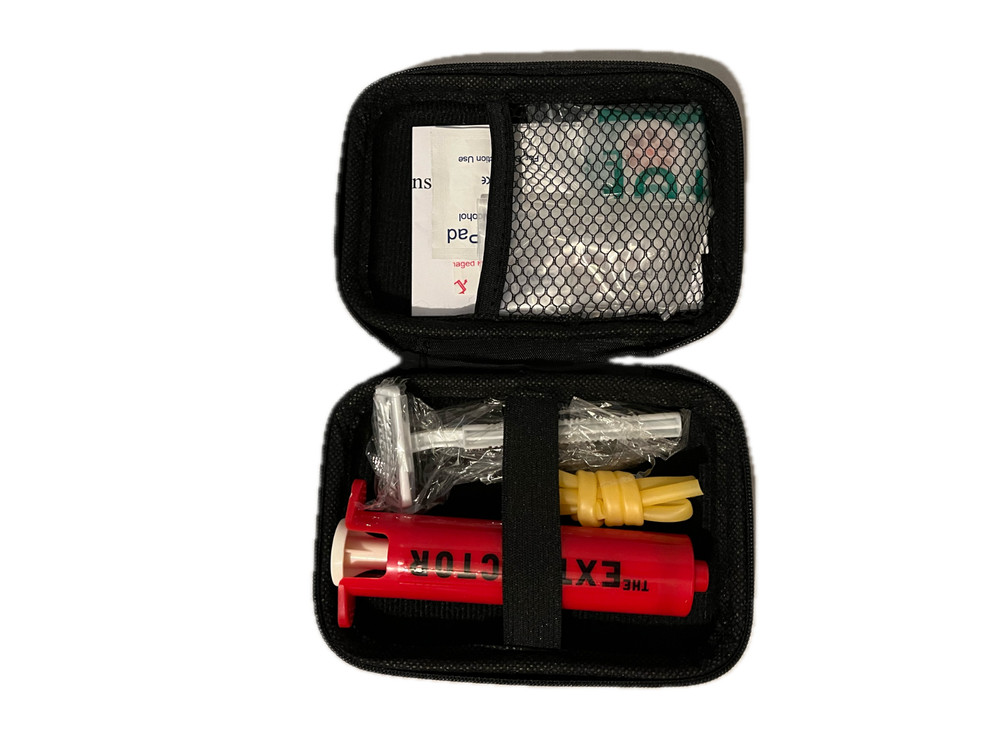 CPR Savers Snake Bit Kit, Soft Case, Red