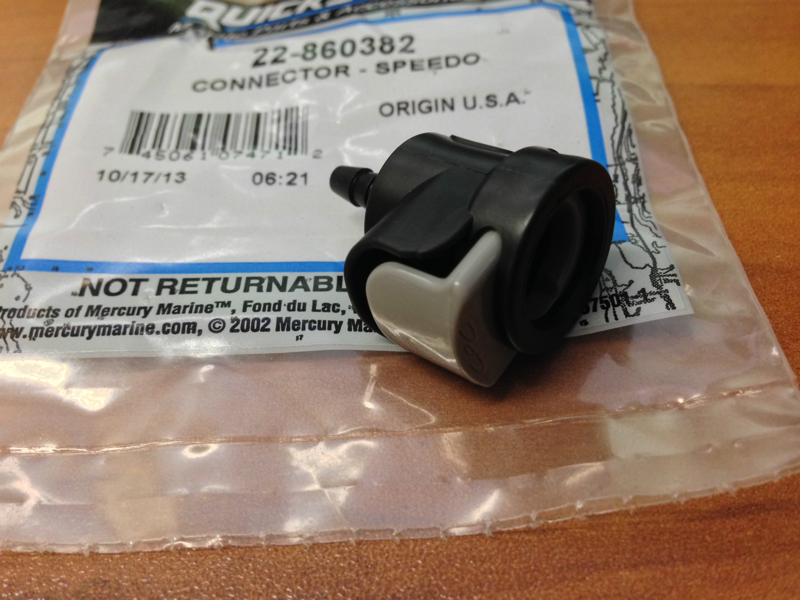 NEW OEM MerCruiser Alpha I one gen 2 II Speedometer Speedo Connector 22-860382