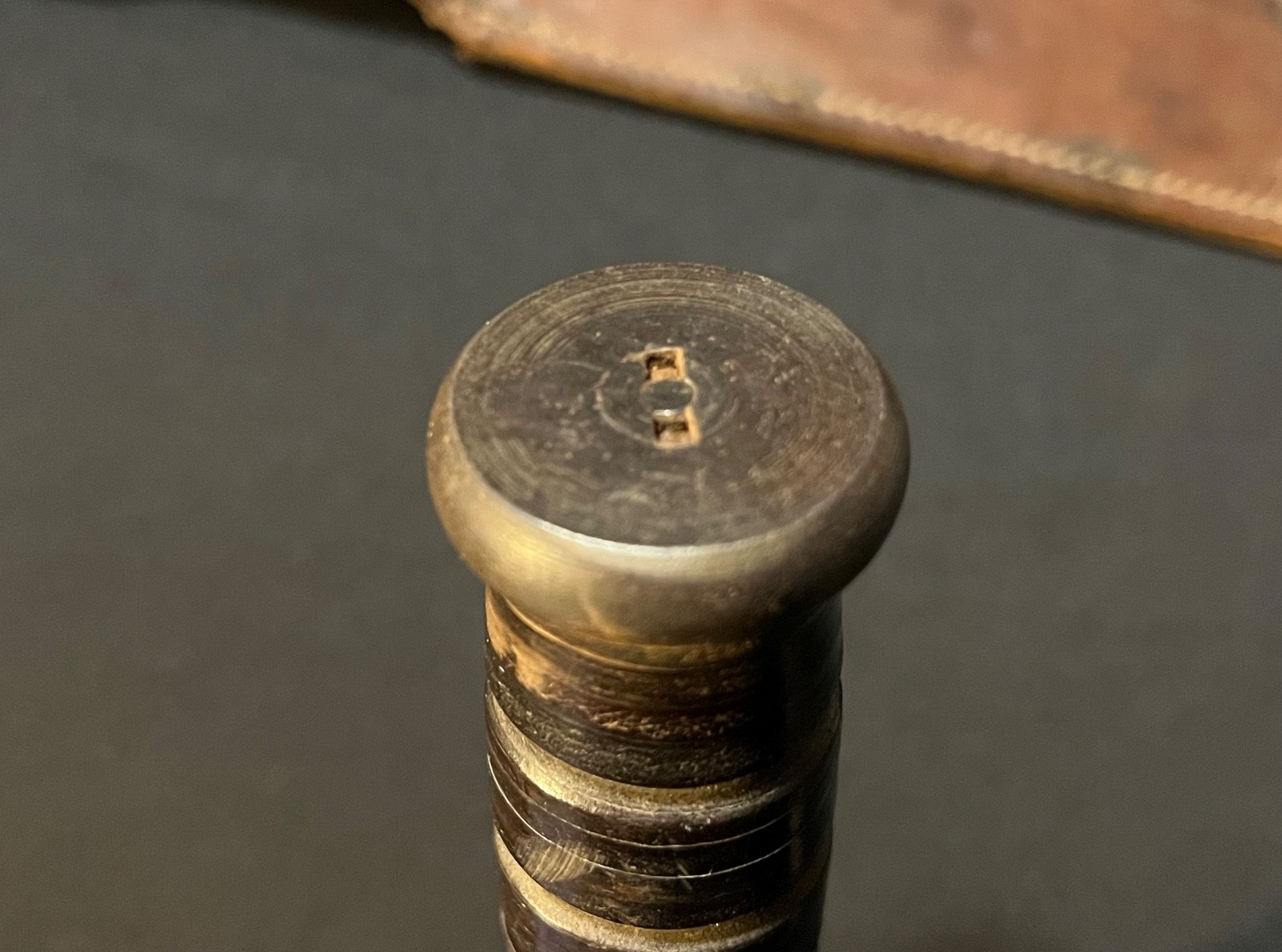 US Camillus WWII knife -Mark 2 Fighting WW2/Bld-Marked -SCREW TOP