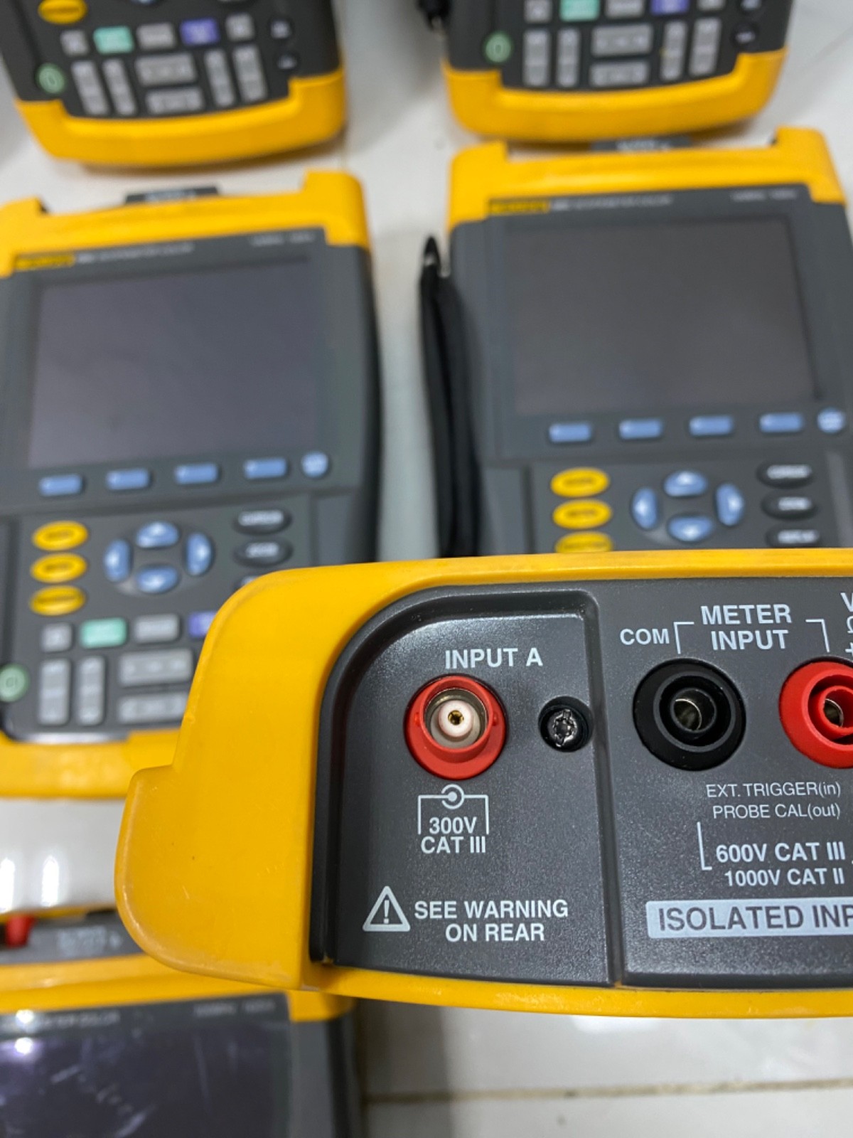 Fluke 196C Digital Oscilloscope ScopeMeter Color Handheld 1GS/s 100mhz