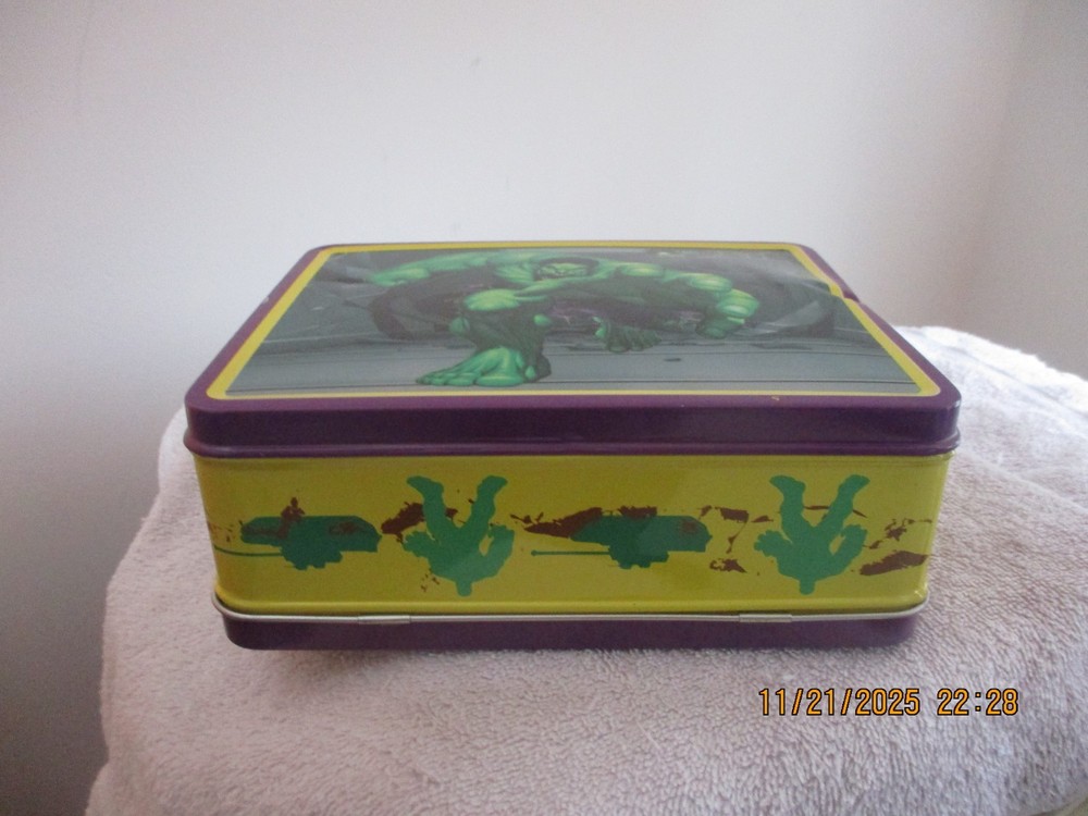 HULK TIN LUNCHBOX