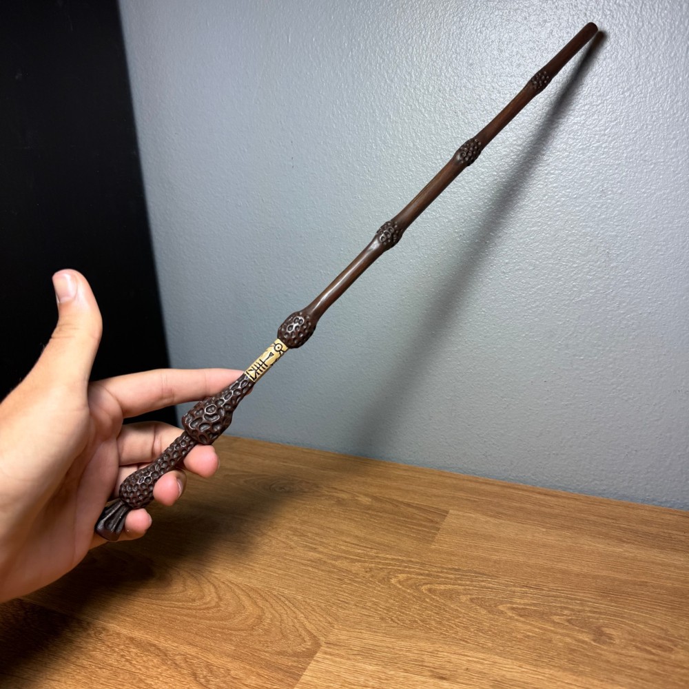 The Wizarding World Harry Potter Ollivanders Interactive Wand Elder Dumbledore