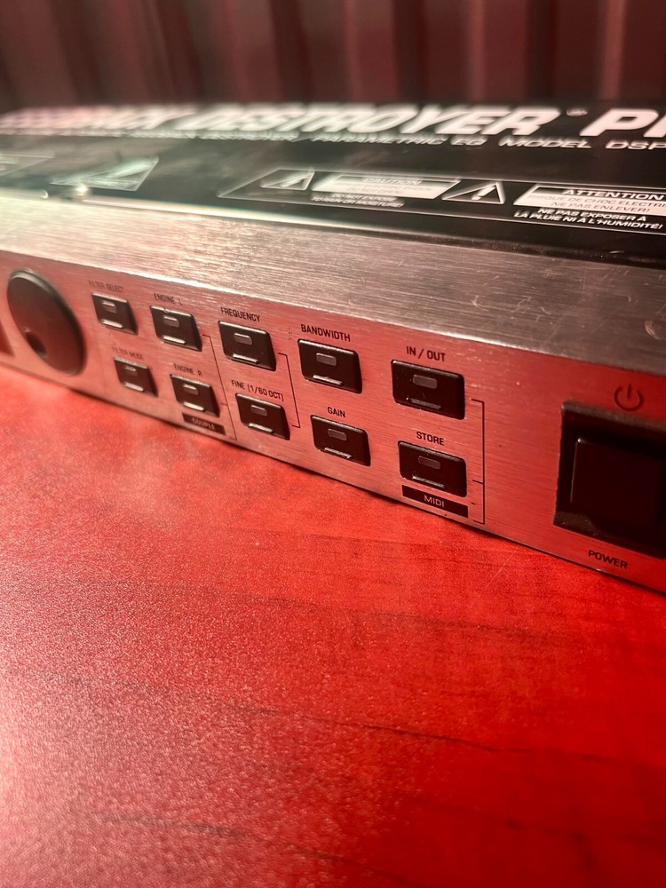 Behringer DSP1124P 24-Bit Dual Engine Feedback Destroyer Parametric EQ