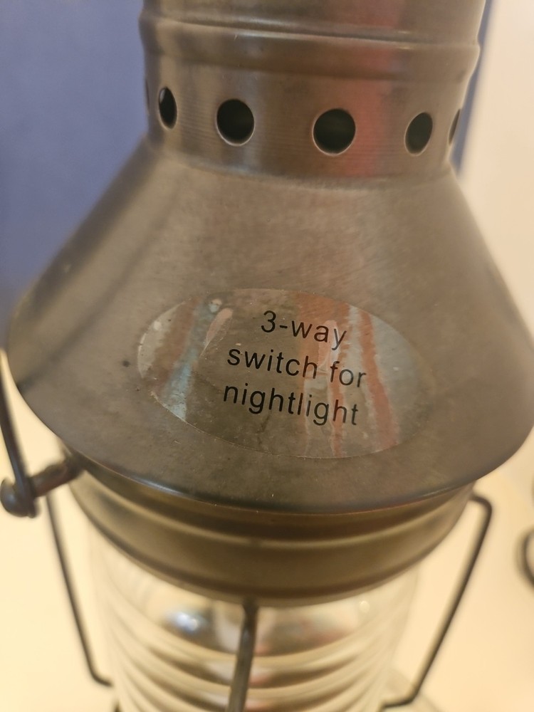 Vtg Lantern Light Electric