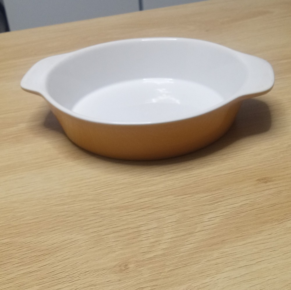 Guy Degrenne White & Yellow Solid Round Casserole Dish w/ Side Handles