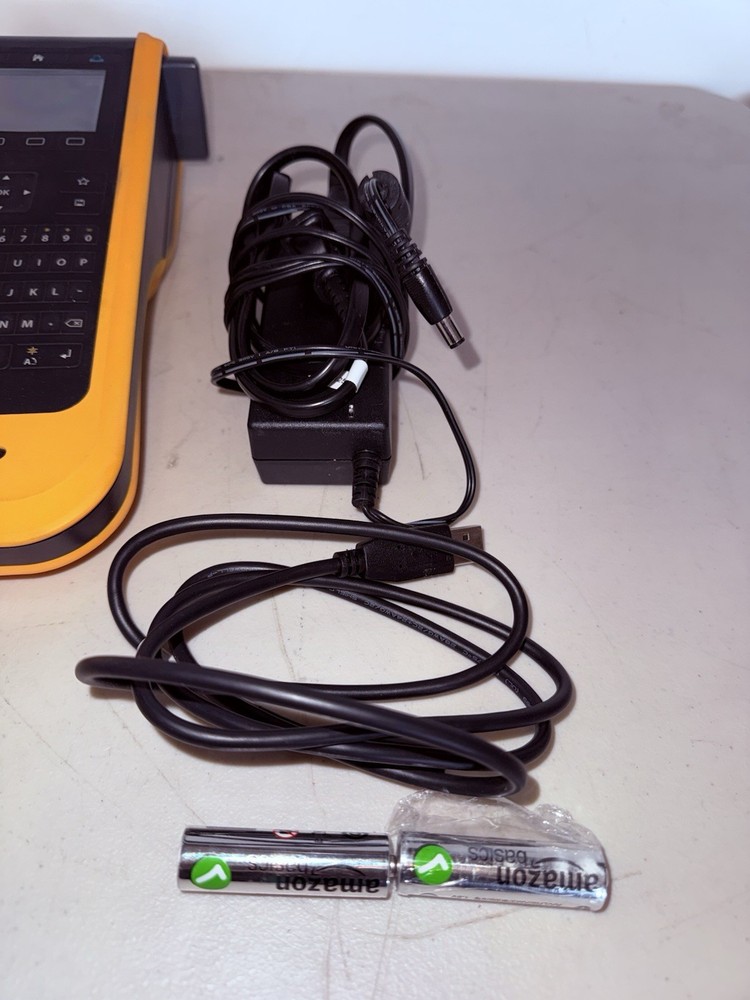 Dymo XTL 300 Label Maker