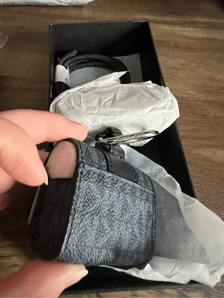 Mk air pods case