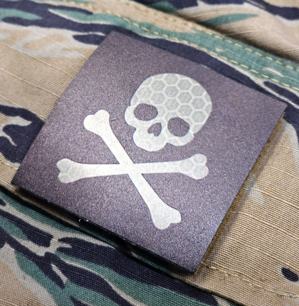IR Patch 2x2" Skull & Cross Bones