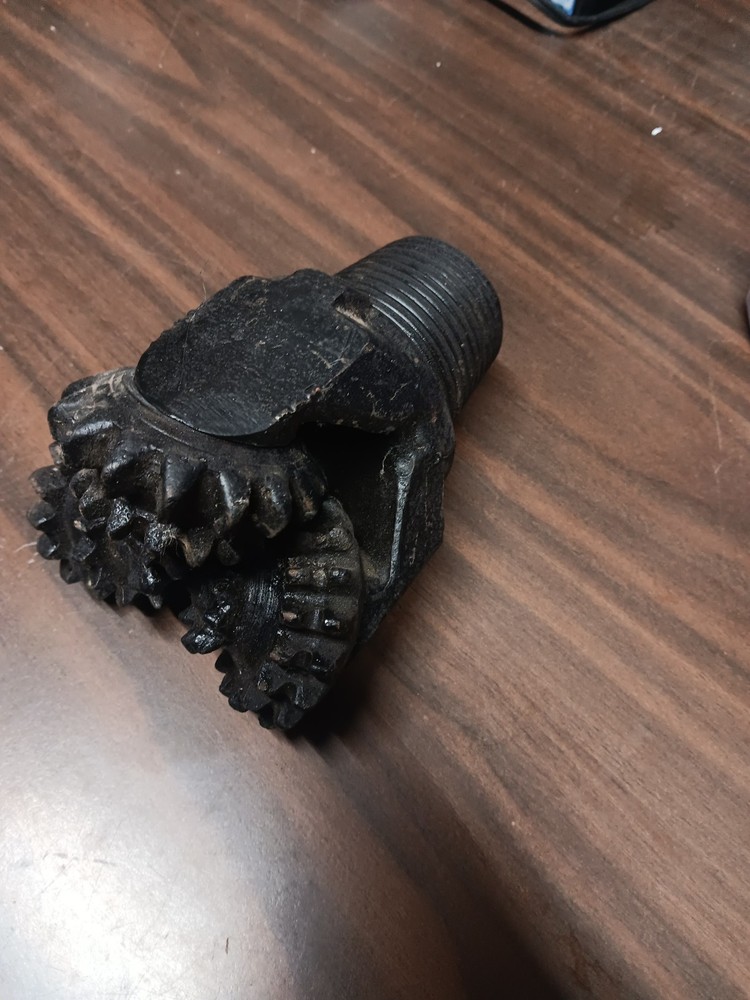 Valco 4 3/4 # 29157 rock drill bit. not seized it spins