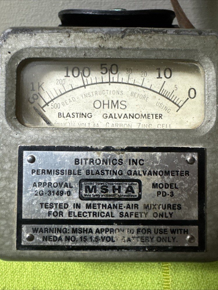 Vintage Bitronics PD-3 Blasting Galvanometer Current Measuring w/ Leather Case