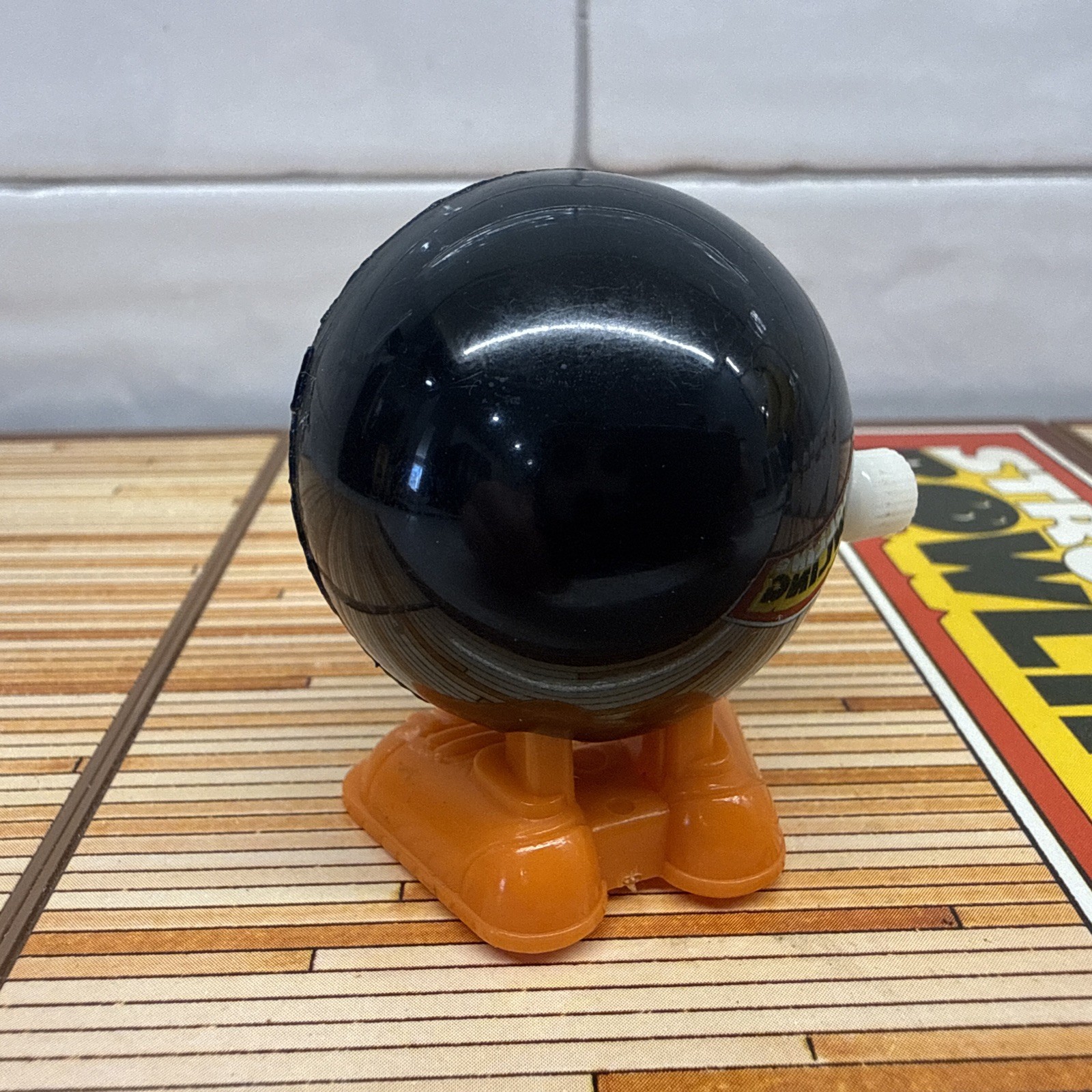 Vintage TOMY Strolling Bowling Wind Up Game Japan Tested Works Complete Toy