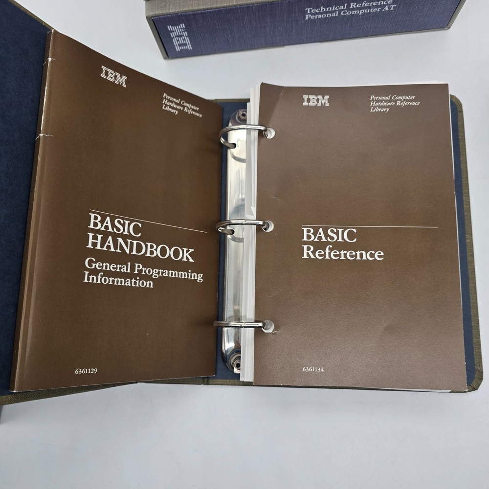 IBM PC AT DOS 3.0 BASIC Manual Set Disk Software Hardware Ref Library Binder Lot