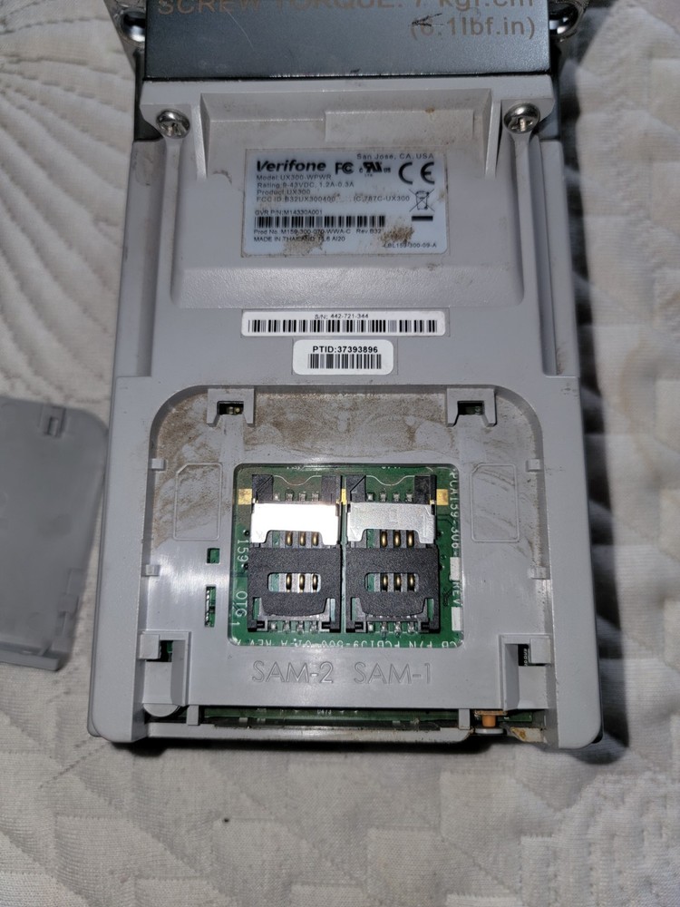Untested Verifone UX300-WPWR Credit Card Reader