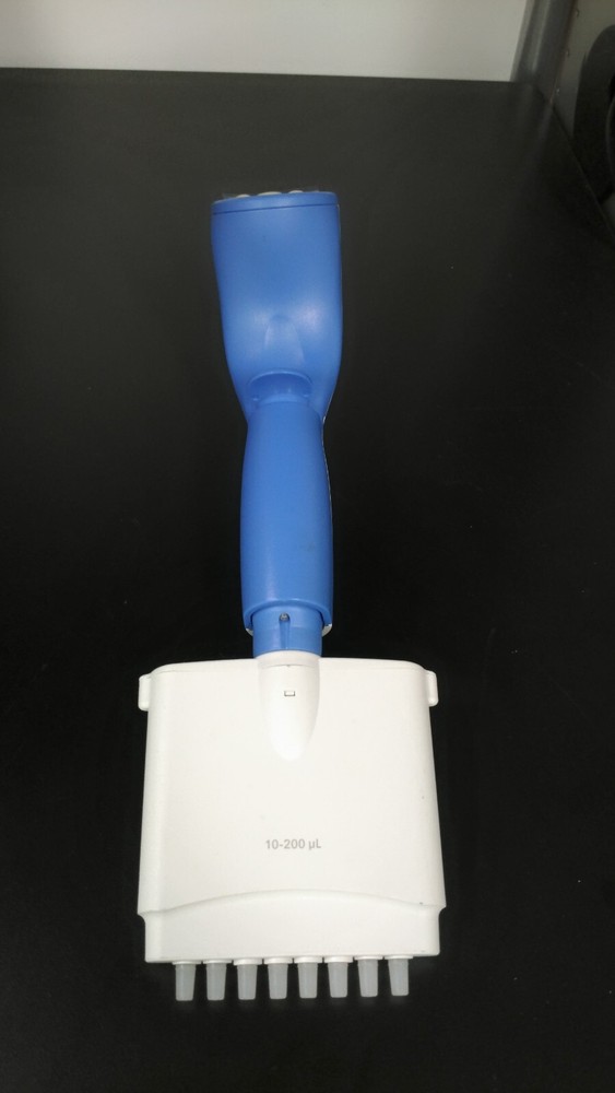 LABNET BIOPETTE E 10-200µL Multichannel Electronic Pipette