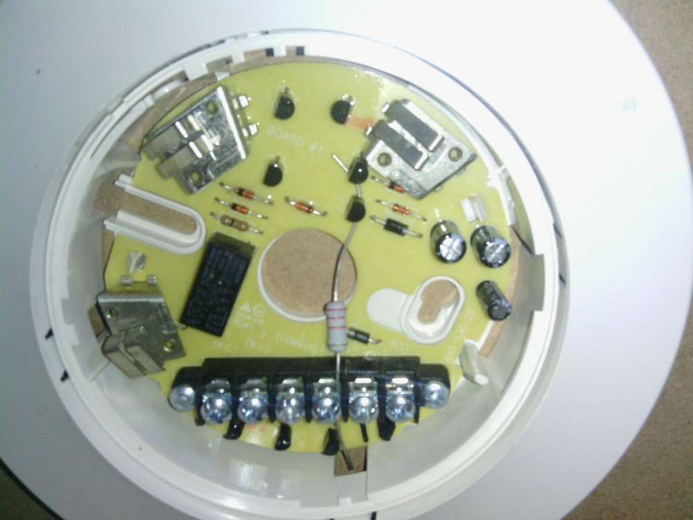 System Sensor B224RB 6" Plug-in Relay Detector Base + Intelligent Analog Board.