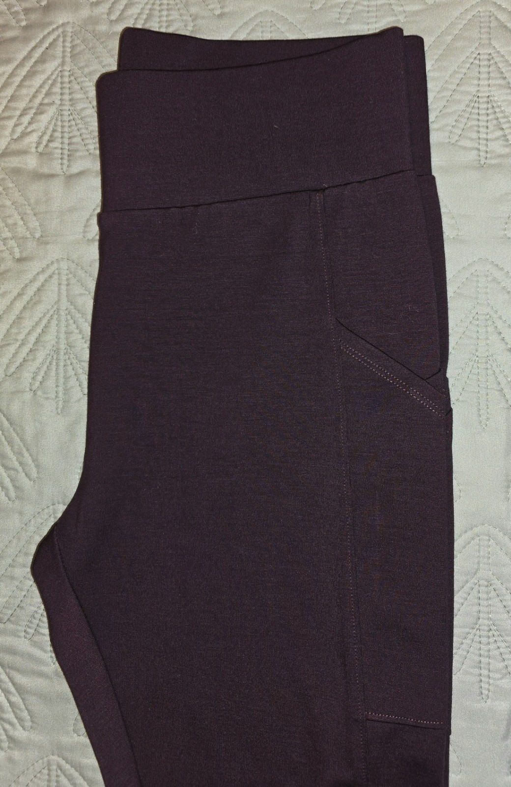 Lou Grey Sz M Luxurious Stretch Pants Jeggin Workout Running Yoga Outdoors Soft