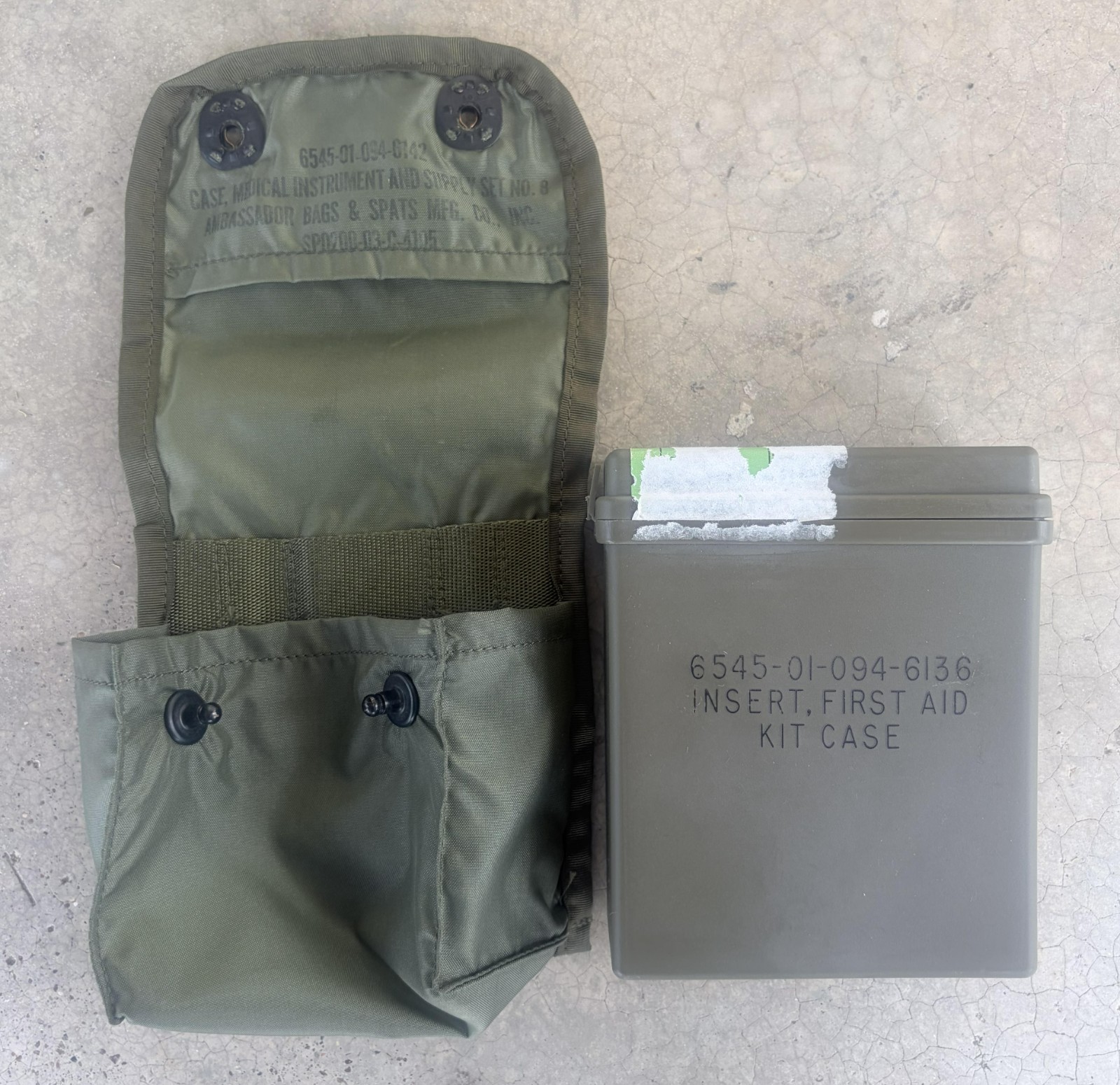 Alice First Aid Kit US Military - Empty and plastic tab not broken