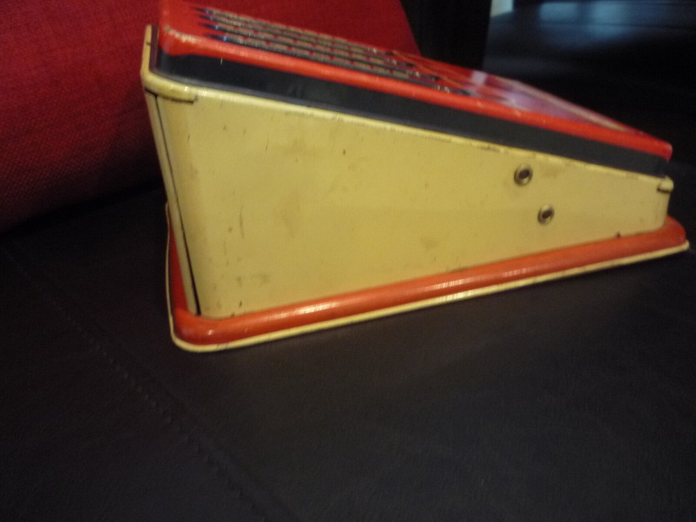 Vintage WOLVERINE No. 39 red/blue/yellow ADDING MACHINE