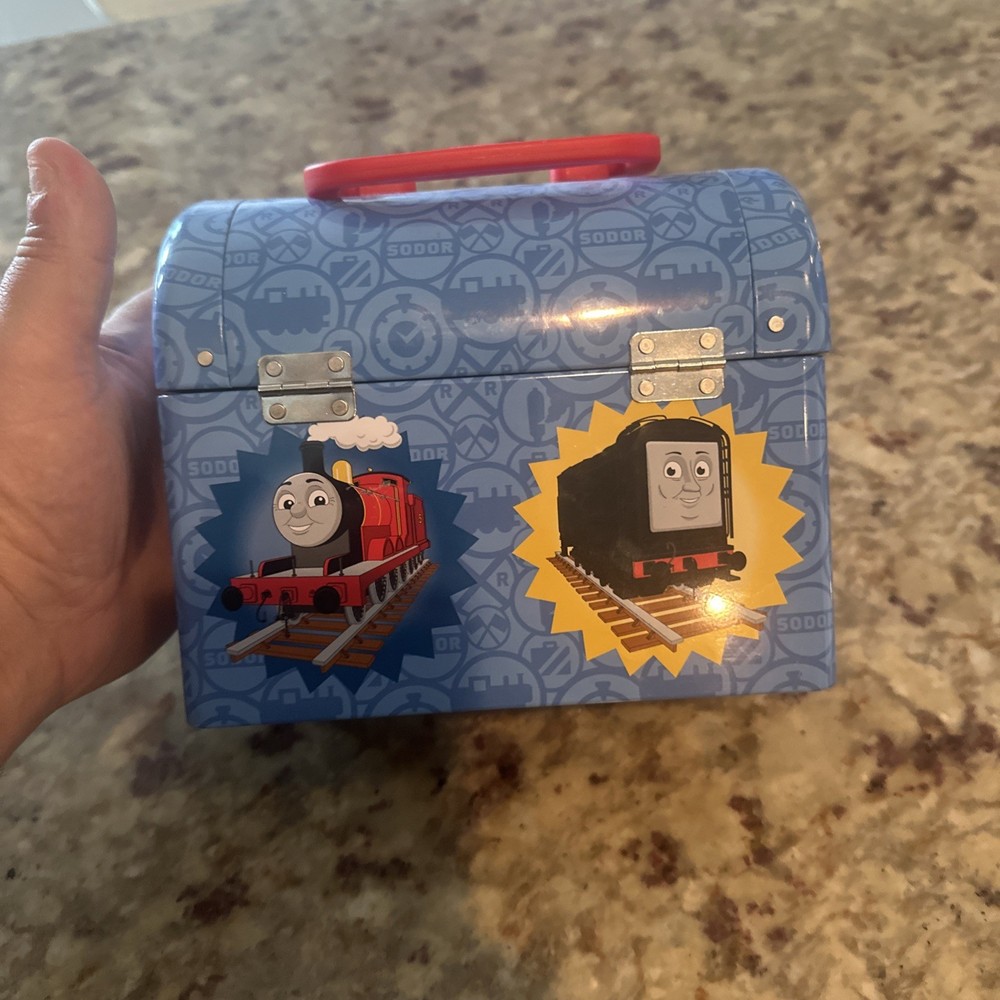2011 Thomas The Train Lunch Box Pale