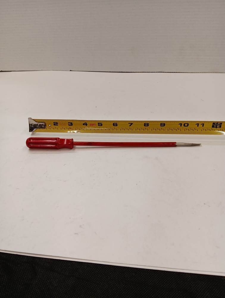 Oxwall Screwdriver Flat/Slotted Insulated 5000 Volts Red Handle 11"