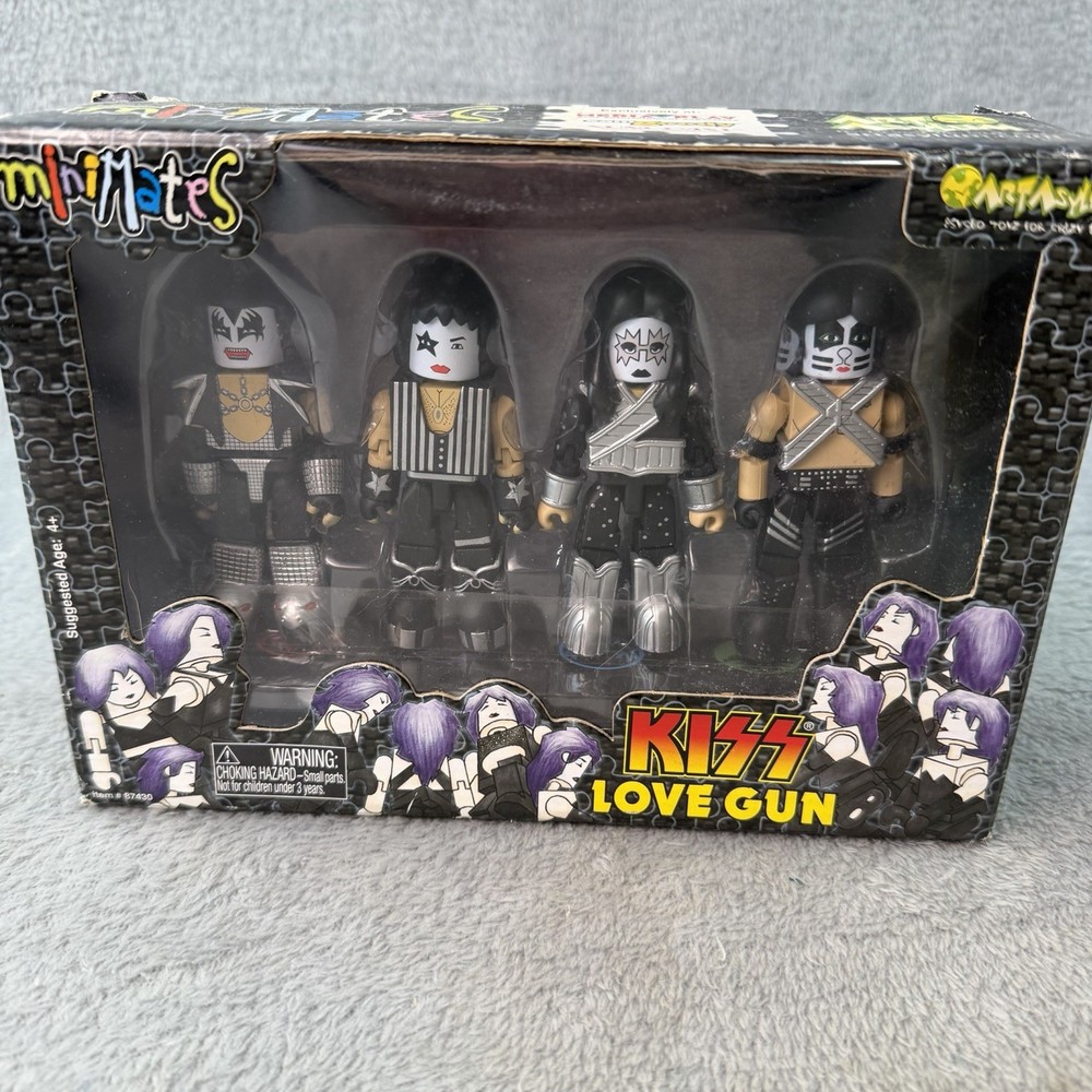 Kiss Love Gun Minimates Set of 4 Mini Figures Art Asylum 2002 NIB  B124