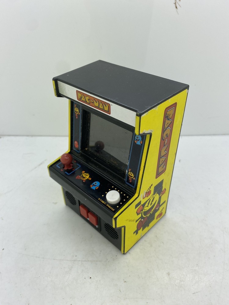 Pac-Man Arcade Mini Item# 09545