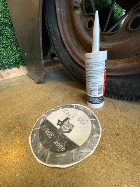 (1) Genuine OEM TA31 Ford Motorcraft RTV Silicone Sealant Grey Oil Pan