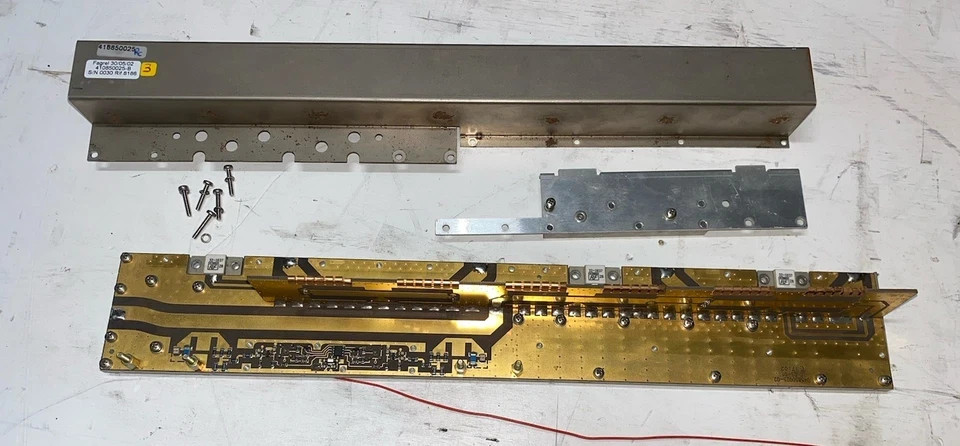 1500watt UHF COUPLER FOR 4 UHF Pallet Amplifiers Integrated Coupler