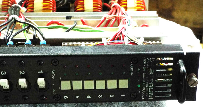 HIGH DENSITY STAGE LIGHTING DIMMER MODULE ( 6 X 2400W ) REFURBISHED.