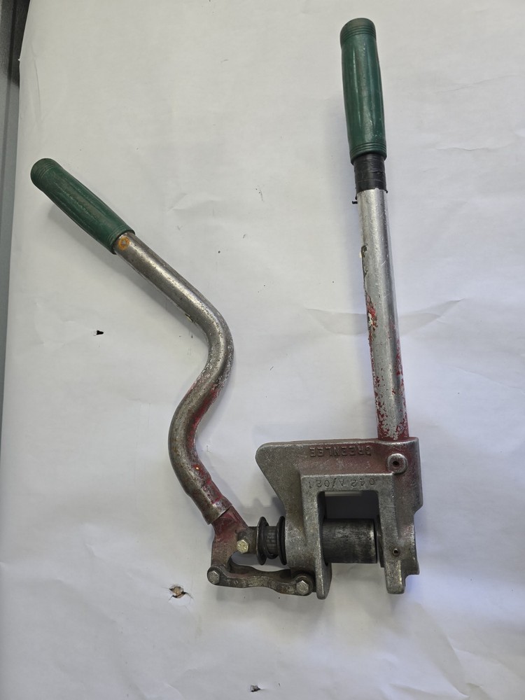 Greenlee 710 Metal Stud Punch Knockout Tool