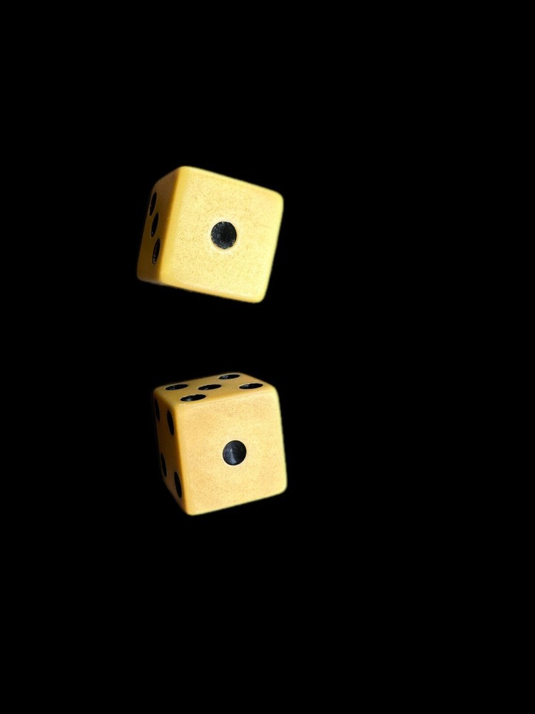 2 Butterscotch Bakelite Dice 1/2” Tested Authentic w/ 409 & Simichrome
