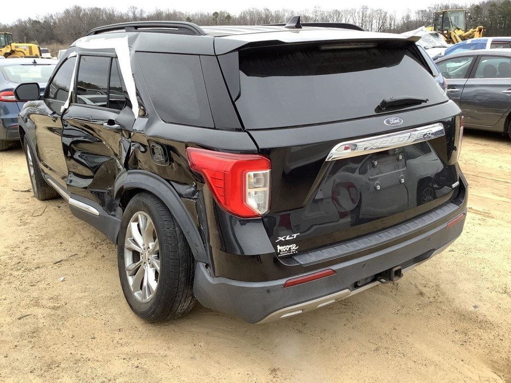 EXPLORER 2020 Glove Box 4937097