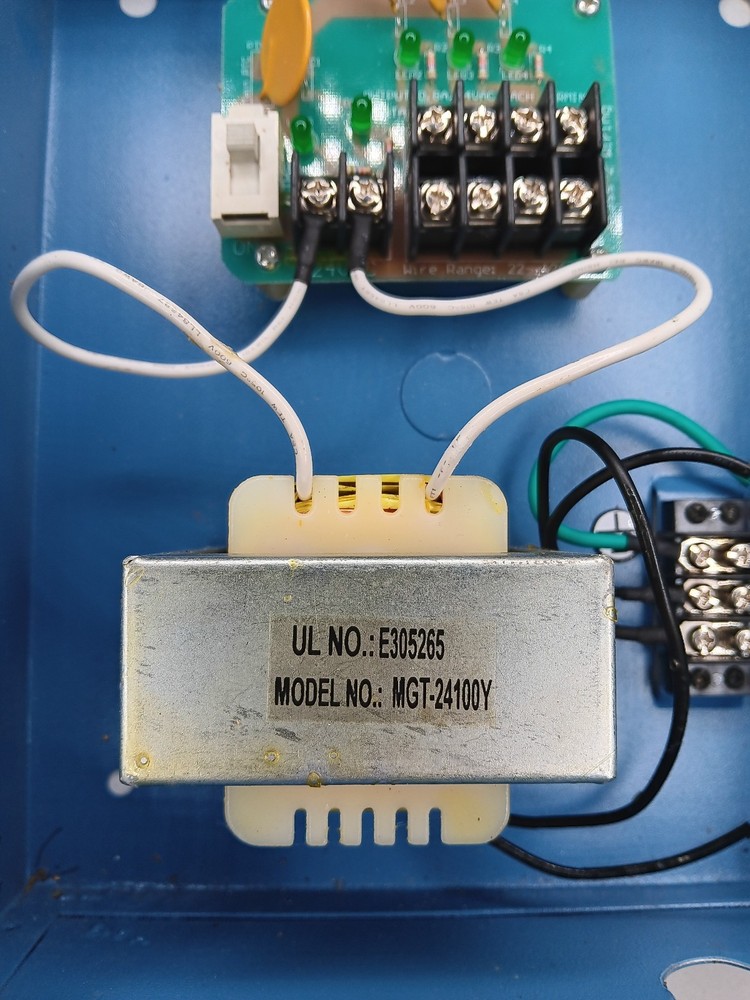 MG Electronics cctv camera & accessory power supply Model #DPS-4 24v