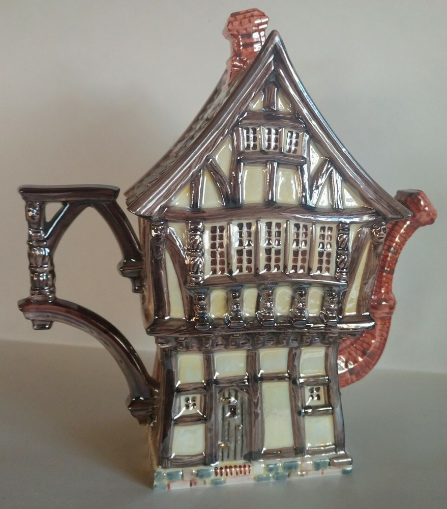 Decorative collectible Teapot