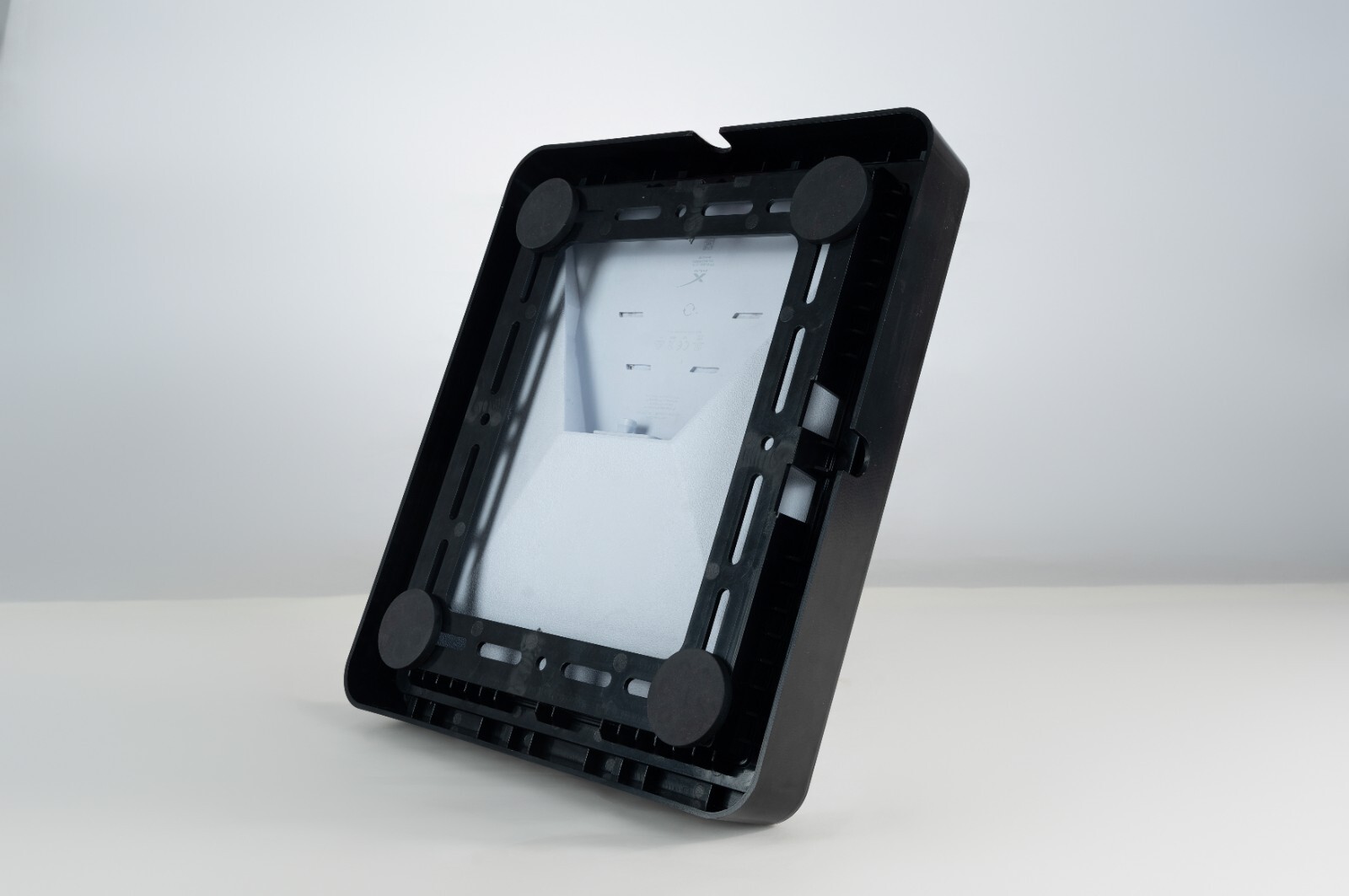 StrandedElectrons Fullly Enclosed Rugged Starlink Mini Flat Mount Against Hail