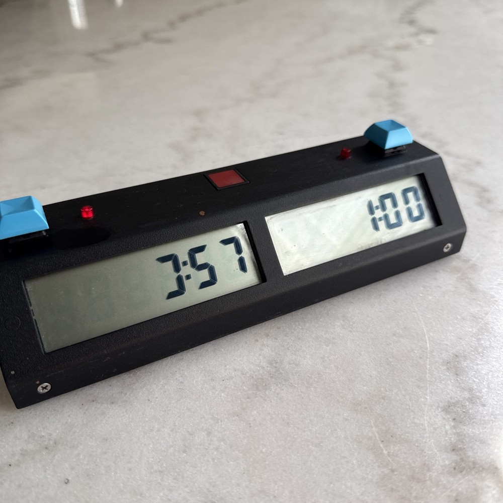 VNTG Sam Timer SamTimer Digital Game Clock Chess, (screen issues?see pictures)