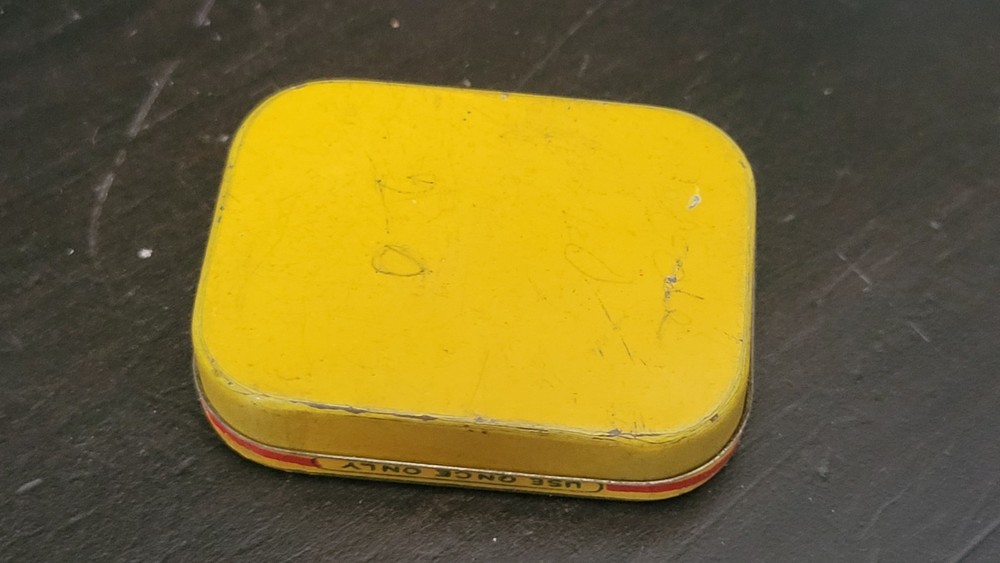 Gramophone Phonograph Victrola Talking Machine Needle Tin Larkin