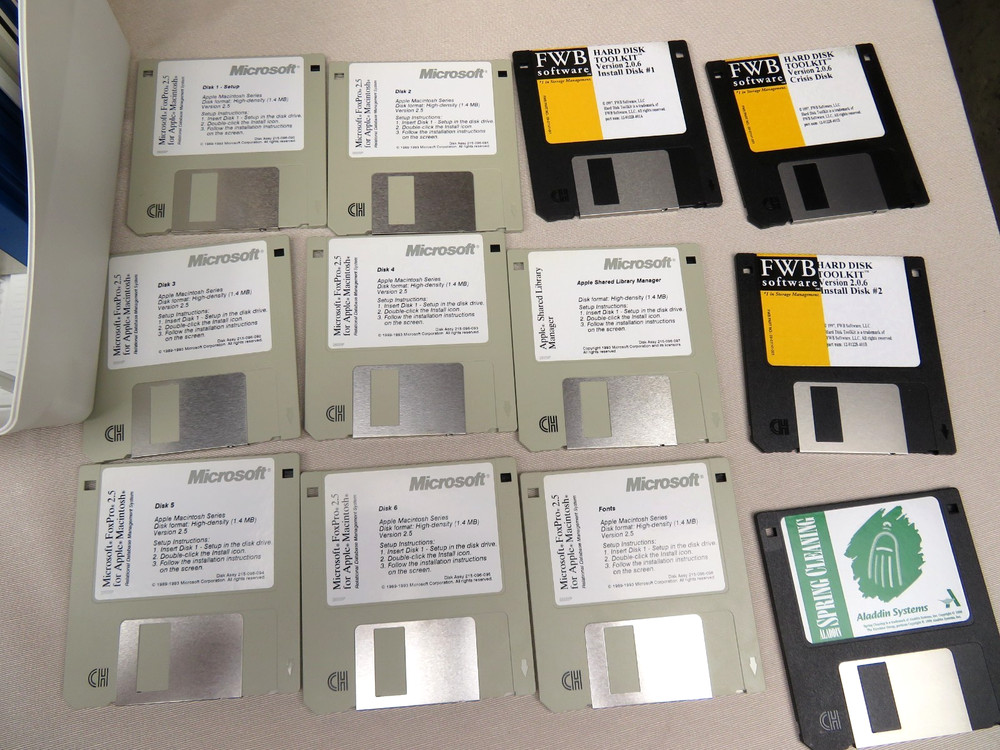 Lot Macintosh 3.5 Floppy Disk Apple Microsoft FoxPro Doubler Mactools Untested