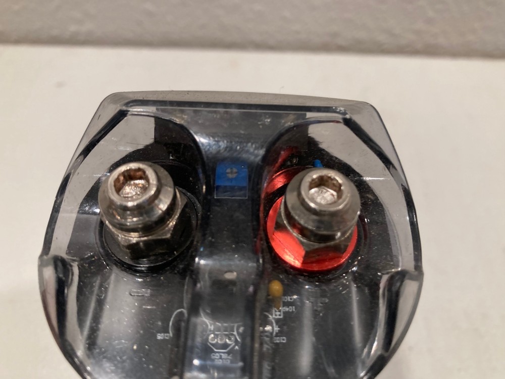 SCOSCHE 500K MICRO FARAD DIGITAL POWER