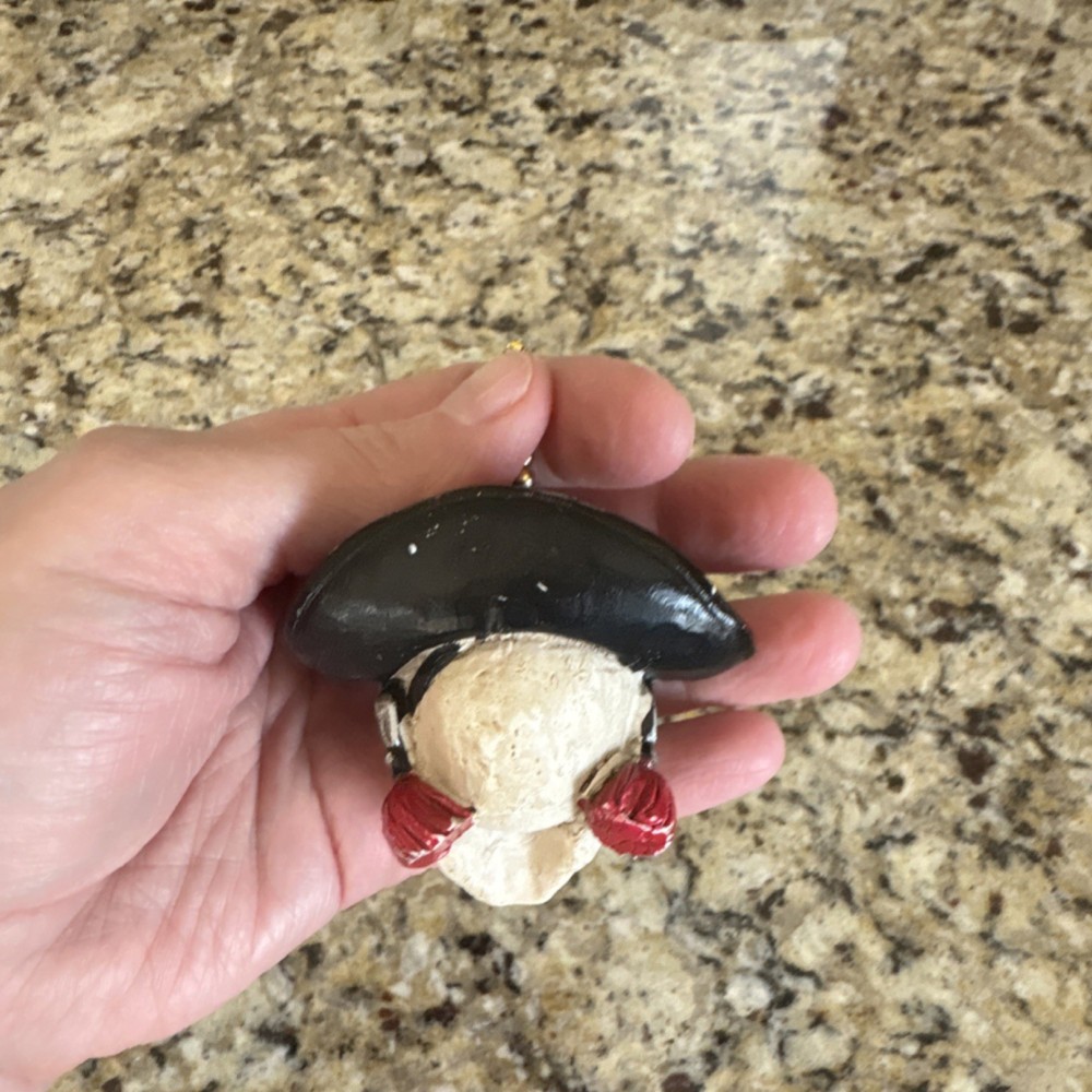 Pirate skull ceiling fan light pull