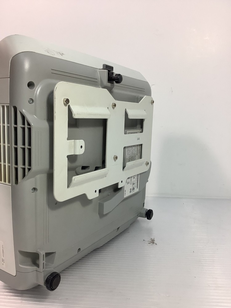 Epson PowerLite 520 Tri-LCD Projector